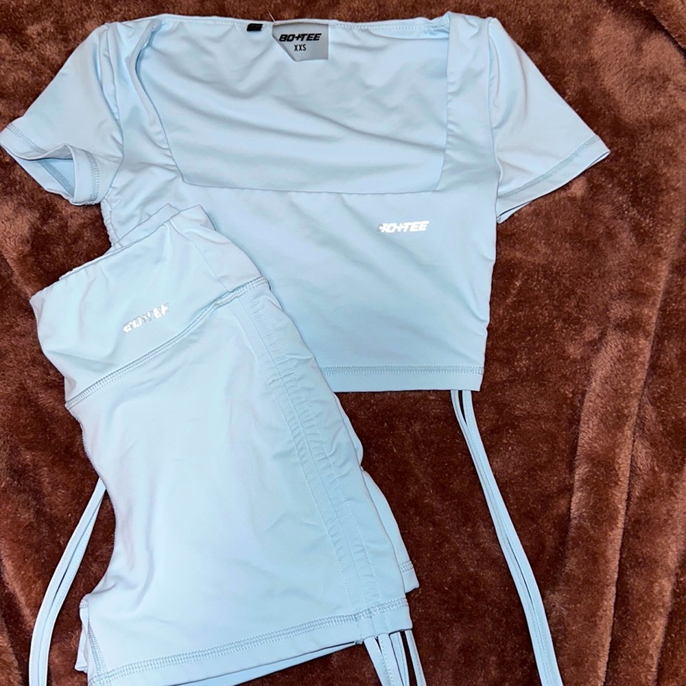 Bo + Tee Oh Polly Workout Set